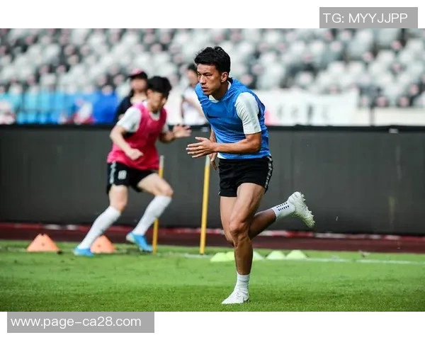 悉尼火焰对抗强敌展现团队精神与顽强斗志的精彩赛事回顾